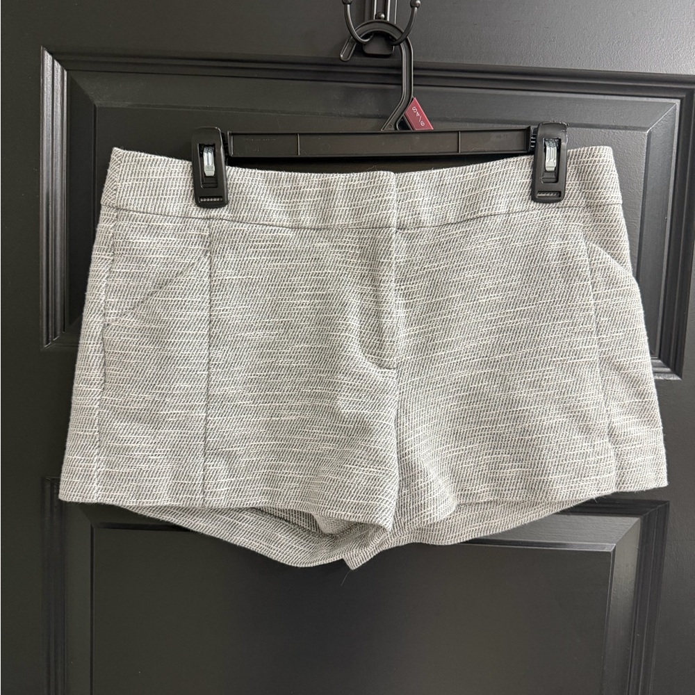 LOFT Textured Tweed Shorts Size 6 Neutral High Rise Tailored